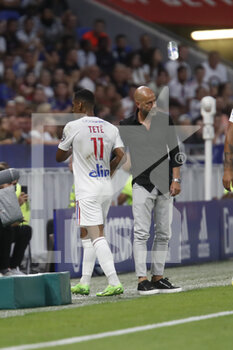 31/08/2022 - Peter BOSZ coach of Lyon and Furacao TETE of Lyon during the French championship Ligue 1 football match between Olympique Lyonnais (Lyon) and AJ Auxerre on August 31, 2022 at Groupama stadium in Decines-Charpieu near Lyon, France - FOOTBALL - FRENCH CHAMP - LYON V AUXERRE - FRENCH LIGUE 1 - CALCIO