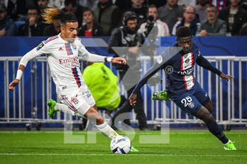 2022-09-18 - Malo GUSTO of Lyon and Nuno MENDES of PSG during the French championship Ligue 1 football match between Olympique Lyonnais and Paris Saint-Germain on September 18, 2022 at Groupama Stadium in Decines-Charpieu near Lyon, France - FOOTBALL - FRENCH CHAMP - LYON V PSG - FRENCH LIGUE 1 - SOCCER