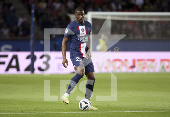 2022-10-01 - Nordi Mukiele of PSG during the French championship Ligue 1 football match between Paris Saint-Germain (PSG) and OGC Nice (OGCN) on October 1, 2022 at Parc des Princes stadium in Paris, France - FOOTBALL - FRENCH CHAMP - PARIS SG V NICE - FRENCH LIGUE 1 - SOCCER