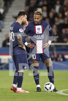 2022-10-01 - Lionel Messi, Neymar Jr of PSG during the French championship Ligue 1 football match between Paris Saint-Germain (PSG) and OGC Nice (OGCN) on October 1, 2022 at Parc des Princes stadium in Paris, France - FOOTBALL - FRENCH CHAMP - PARIS SG V NICE - FRENCH LIGUE 1 - SOCCER