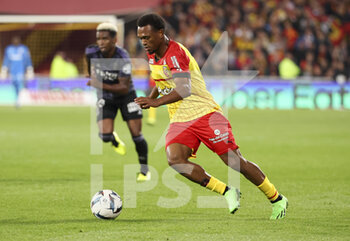 2022-10-02 - Lois Openda of Lens during the French championship Ligue 1 football match between RC Lens (RCL) and Olympique Lyonnais (OL, Lyon) on October 2, 2022 at Stade Bollaert-Delelis in Lens, France - FOOTBALL - FRENCH CHAMP - LENS V LYON - FRENCH LIGUE 1 - SOCCER