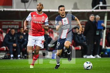 08/10/2022 - Yunis ABDELHAMID of Reims and Pablo SARABIA of PSG during the French championship Ligue 1 football match between Stade de Reims and Paris Saint-Germain on October 8, 2022 at Auguste Delaune stadium in Reims, France - FOOTBALL - FRENCH CHAMP - REIMS V PARIS SG - FRENCH LIGUE 1 - CALCIO