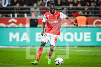 08/10/2022 - Banzouzi (Bradley) LOCKO of Reims during the French championship Ligue 1 football match between Stade de Reims and Paris Saint-Germain on October 8, 2022 at Auguste Delaune stadium in Reims, France - FOOTBALL - FRENCH CHAMP - REIMS V PARIS SG - FRENCH LIGUE 1 - CALCIO