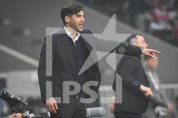 09/10/2022 - Paulo FONSECA of Lille during the French championship Ligue 1 football match between LOSC Lille and RC Lens on October 9, 2022 at Pierre Mauroy stadium in Villeneuve-d'Ascq near Lille, France - FOOTBALL - FRENCH CHAMP - LILLE V LENS - FRENCH LIGUE 1 - CALCIO