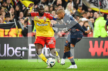 15/10/2022 - Seko FOFANA of Lens and Wahbi KHAZRI of Montpellier during the French championship Ligue 1 football match between RC Lens and Montpellier HSC on October 15, 2022 at Bollaert-Delelis stadium in Lens, France - FOOTBALL - FRENCH CHAMP - LENS V MONTPELLIER - FRENCH LIGUE 1 - CALCIO