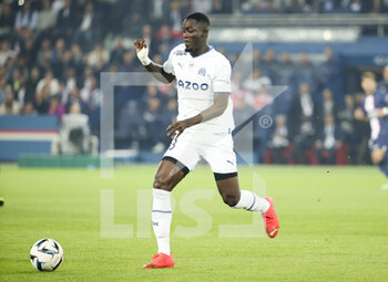 2022-10-16 - Eric Bailly of Marseille during the French championship Ligue 1 football match between Paris Saint-Germain (PSG) and Olympique de Marseille (OM) on October 16, 2022 at Parc des Princes stadium in Paris, France - FOOTBALL - FRENCH CHAMP - PARIS SG V MARSEILLE - FRENCH LIGUE 1 - SOCCER