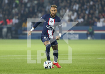 16/10/2022 - Neymar Jr of PSG during the French championship Ligue 1 football match between Paris Saint-Germain (PSG) and Olympique de Marseille (OM) on October 16, 2022 at Parc des Princes stadium in Paris, France - FOOTBALL - FRENCH CHAMP - PARIS SG V MARSEILLE - FRENCH LIGUE 1 - CALCIO