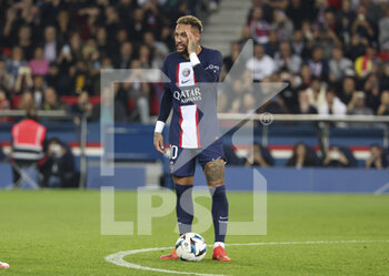 16/10/2022 - Neymar Jr of PSG during the French championship Ligue 1 football match between Paris Saint-Germain (PSG) and Olympique de Marseille (OM) on October 16, 2022 at Parc des Princes stadium in Paris, France - FOOTBALL - FRENCH CHAMP - PARIS SG V MARSEILLE - FRENCH LIGUE 1 - CALCIO