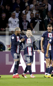 2022-10-16 - Neymar Jr of PSG celebrates his goal with Lionel Messi and teammates during the French championship Ligue 1 football match between Paris Saint-Germain (PSG) and Olympique de Marseille (OM) on October 16, 2022 at Parc des Princes stadium in Paris, France - FOOTBALL - FRENCH CHAMP - PARIS SG V MARSEILLE - FRENCH LIGUE 1 - SOCCER