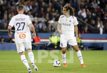 16/10/2022 - Matteo Guendouzi of Marseille during the French championship Ligue 1 football match between Paris Saint-Germain (PSG) and Olympique de Marseille (OM) on October 16, 2022 at Parc des Princes stadium in Paris, France - FOOTBALL - FRENCH CHAMP - PARIS SG V MARSEILLE - FRENCH LIGUE 1 - CALCIO