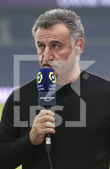 2022-10-16 - Coach of PSG Christophe Galtier is interviewed following the French championship Ligue 1 football match between Paris Saint-Germain (PSG) and Olympique de Marseille (OM) on October 16, 2022 at Parc des Princes stadium in Paris, France - FOOTBALL - FRENCH CHAMP - PARIS SG V MARSEILLE - FRENCH LIGUE 1 - SOCCER