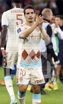 23/10/2022 - Wissam Ben Yedder of Monaco salutes the supporters following the French championship Ligue 1 football match between Lille OSC (LOSC) and AS Monaco (ASM) on October 23, 2022 at Stade Pierre Mauroy in Villeneuve-d'Ascq near Lille, France - FOOTBALL - FRENCH CHAMP - LILLE V MONACO - FRENCH LIGUE 1 - CALCIO