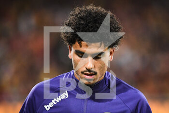 28/10/2022 - Zakaria ABOUKHLAL of Toulouse during the French championship Ligue 1 football match between RC Lens and Toulouse FC on October 28, 2022 at Bollaert-Delelis stadium in Lens, France - FOOTBALL - FRENCH CHAMP - LENS V TOULOUSE - FRENCH LIGUE 1 - CALCIO