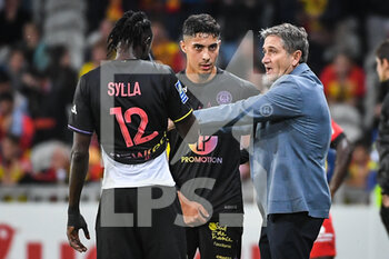 28/10/2022 - Issiaga SYLLA of Toulouse, Fares CHAIBI of Toulouse and Philippe MONTANIER of Toulouse during the French championship Ligue 1 football match between RC Lens and Toulouse FC on October 28, 2022 at Bollaert-Delelis stadium in Lens, France - FOOTBALL - FRENCH CHAMP - LENS V TOULOUSE - FRENCH LIGUE 1 - CALCIO