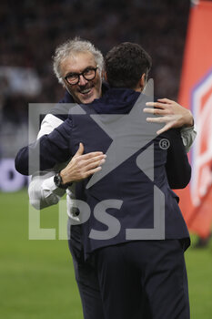 2022-10-30 - Laurent BLANC coach of Lyon and Paulo RODRIGUES FONSECA coach of Lille during the French championship Ligue 1 football match between Olympique Lyonnais (Lyon) and LOSC Lille on October 30, 2022 at Groupama stadium in Decines-Charpieu near Lyon, France - FOOTBALL - FRENCH CHAMP - LYON V LILLE - FRENCH LIGUE 1 - SOCCER