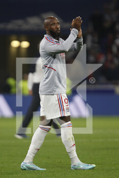 2022-10-30 - Moussa DEMBELE of Lyon during the French championship Ligue 1 football match between Olympique Lyonnais (Lyon) and LOSC Lille on October 30, 2022 at Groupama stadium in Decines-Charpieu near Lyon, France - FOOTBALL - FRENCH CHAMP - LYON V LILLE - FRENCH LIGUE 1 - SOCCER