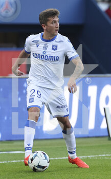 2022-11-13 - Mathias Autret of Auxerre during the French championship Ligue 1 football match between Paris Saint-Germain and AJ Auxerre on November 13, 2022 at Parc des Princes stadium in Paris, France - FOOTBALL - FRENCH CHAMP - PARIS SG V AUXERRE - FRENCH LIGUE 1 - SOCCER