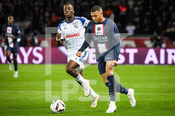 28/12/2022 - Ismael DOUKOURE of Strasbourg and Kylian MBAPPE of PSG during the French championship Ligue 1 football match between Paris Saint-Germain and RC Strasbourg Alsace on December 28, 2022 at Parc des Princes stadium in Paris, France - FOOTBALL - FRENCH CHAMP - PARIS SG V STRASBOURG - FRENCH LIGUE 1 - CALCIO