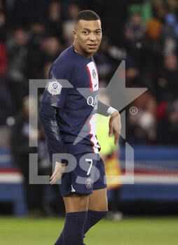 28/12/2022 - Kylian Mbappe of PSG during the French championship Ligue 1 football match between Paris Saint-Germain (PSG) and RC Strasbourg Alsace (RCSA) on December 28, 2022 at Parc des Princes stadium in Paris, France - FOOTBALL - FRENCH CHAMP - PARIS SG V STRASBOURG - FRENCH LIGUE 1 - CALCIO