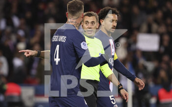 29/12/2022 - Referee Clement Turpin during the French championship Ligue 1 football match between Paris Saint-Germain (PSG) and RC Strasbourg Alsace (RCSA) on December 28, 2022 at Parc des Princes stadium in Paris, France - FOOTBALL - FRENCH CHAMP - PARIS SG V STRASBOURG - FRENCH LIGUE 1 - CALCIO