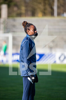 2022-02-05 - Ouleymata Sarr of Paris FC warms up ahead of the Women's French championship D1 Arkema football match between Paris FC and AS Saint-Etienne on February 5, 2022 at Robert Bobin stadium in Bondoufle, France - PARIS FC VS AS SAINT-ETIENNE - FRENCH WOMEN DIVISION 1 - SOCCER
