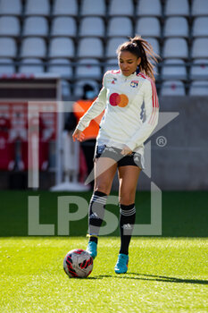 2022-02-27 - Delphine Cascarino of Olympique Lyonnais warms up ahead of the Women's French championship, D1 Arkema football match between Stade de Reims and Olympique Lyonnais (Lyon) on February 27, 2022 at Auguste Delaune stadium in Reims, France - STADE DE REIMS VS OLYMPIQUE LYONNAIS (LYON) - FRENCH WOMEN DIVISION 1 - SOCCER