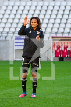 2022-02-27 - Wendie Renard of Olympique Lyonnais celebrates the victory after the Women's French championship, D1 Arkema football match between Stade de Reims and Olympique Lyonnais (Lyon) on February 27, 2022 at Auguste Delaune stadium in Reims, France - STADE DE REIMS VS OLYMPIQUE LYONNAIS (LYON) - FRENCH WOMEN DIVISION 1 - SOCCER