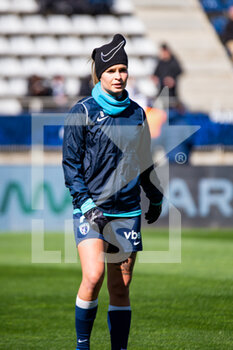 2022-04-03 - Tess Laplacette of Paris FC warms up ahead of the Women's French championship, D1 Arkema football match between Paris FC and Paris Saint-Germain on April 3, 2022 at Sebastien Charlety stadium in Paris, France - PARIS FC VS PARIS SAINT-GERMAIN - FRENCH WOMEN DIVISION 1 - SOCCER
