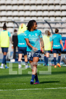 2022-04-15 - Oriane Jean Francois of Paris FC warms up ahead of the Women's French championship D1 Arkema football match between Paris FC and Montpellier HSC on April 15, 2022 at Charlety stadium in Paris, France - PARIS FC VS MONTPELLIER HSC - FRENCH WOMEN DIVISION 1 - SOCCER