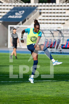 2022-04-15 - Ouleymata Sarr of Paris FC warms up ahead of the Women's French championship D1 Arkema football match between Paris FC and Montpellier HSC on April 15, 2022 at Charlety stadium in Paris, France - PARIS FC VS MONTPELLIER HSC - FRENCH WOMEN DIVISION 1 - SOCCER