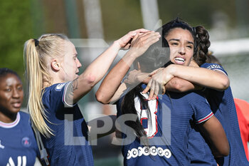 2022-04-16 - Sakina Karchaoui of PSG with Grace Geyoro and team of PSG celebrate after scoring during the Women's French championship D1 Arkema football match between Paris Saint-Germain (PSG) and GPSO 92 Issy on April 16, 2022 at Georges Lefevre stadium in Saint-Germain-en-Laye, France - PARIS SAINT-GERMAIN (PSG) VS GPSO 92 ISSY - FRENCH WOMEN DIVISION 1 - SOCCER