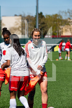 2022-04-17 - Lindsey Horan of Olympique Lyonnais warms up ahead of the Women's French championship, D1 Arkema football match between FC Fleury 91 and Olympique Lyonnais (Lyon) on April 17, 2022 at Walter Felder stadium in Fleury-Merogis, France - FC FLEURY 91 VS OLYMPIQUE LYONNAIS (LYON) - FRENCH WOMEN DIVISION 1 - SOCCER