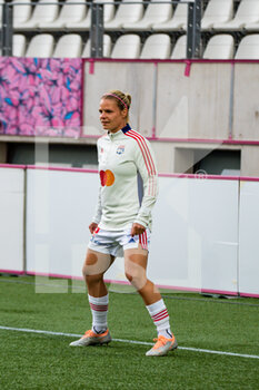 2022-05-29 - Eugenie Le Sommer of Olympique Lyonnais warms up ahead of the Women's French championship, D1 Arkema football match between Paris Saint-Germain and Olympique Lyonnais (Lyon) on May 29, 2022 at Jean Bouin stadium in Paris, France - FOOTBALL - WOMEN'S FRENCH CHAMP - PARIS SG V OLYMPIQUE LYONNAIS - FRENCH WOMEN DIVISION 1 - SOCCER