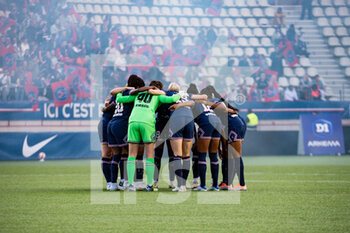 2022-05-29 - The players of Paris Saint-Germain ahead of the Women's French championship, D1 Arkema football match between Paris Saint-Germain and Olympique Lyonnais (Lyon) on May 29, 2022 at Jean Bouin stadium in Paris, France - FOOTBALL - WOMEN'S FRENCH CHAMP - PARIS SG V OLYMPIQUE LYONNAIS - FRENCH WOMEN DIVISION 1 - SOCCER