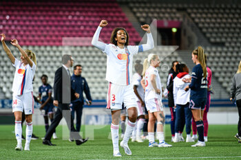 2022-05-29 - Wendie Renard of OL celebrates during the Women's French championship, D1 Arkema football match between Paris Saint-Germain (PSG) and Olympique Lyonnais (Lyon, OL) on May 29, 2022 at Jean Bouin stadium in Paris, France - FOOTBALL - WOMEN'S FRENCH CHAMP - PARIS SG V OLYMPIQUE LYONNAIS - FRENCH WOMEN DIVISION 1 - SOCCER