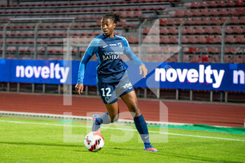 2022-06-01 - Oriane Jean Francois of Paris FC controls the ball during the Women's French championship D1 Arkema football match between Paris FC and Dijon FCO on June 1, 2022 at Dominique Duvauchelle stadium in Creteil, France - FOOTBALL - WOMEN'S FRENCH CHAMP - PARIS FC V DIJON - FRENCH WOMEN DIVISION 1 - SOCCER