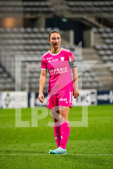 2022-10-14 - Gaetane Thiney of Paris FC during the Women's French championship D1 Arkema football match between Paris FC and Stade de Reims on October 14, 2022 at Charlety stadium in Paris, France - FOOTBALL - WOMEN'S FRENCH CHAMP - PARIS FC V STADE DE REIMS - FRENCH WOMEN DIVISION 1 - SOCCER