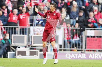 2022-04-09 - Robert Lewandowski of Bayern Munich celebrates his goal 1-0 during the German championship Bundesliga football match between Bayern Munich and FC Augsburg on April 9, 2022 at Allianz Arena in Munich, Germany - BAYERN MUNICH VS FC AUGSBURG - GERMAN BUNDESLIGA - SOCCER