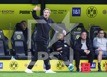 2022-10-22 - Coach Michael Wimmer of Stuttgart during the German championship Bundesliga football match between Borussia Dortmund and VfB Stuttgart on October 22, 2022 at Signal Iduna Park in Dortmund, Germany - FOOTBALL - GERMAN CHAMP - DORTMUND V STUTTGART - GERMAN BUNDESLIGA - SOCCER