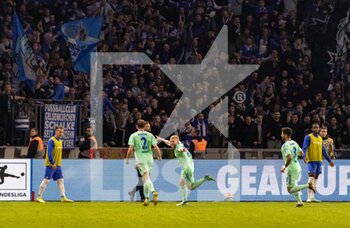 2022-10-23 - FC Schalke 04 Florent Mollet Celebrates - HERTHA BERLIN VS SCHALKE 04 - GERMAN BUNDESLIGA - SOCCER