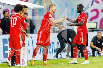 2022-07-30 - Substitution Dayot Upamecano of Bayern Munich by Matthijs de Ligt during the German Super Cup football match between RB Leipzig and Bayern Munich on July 30, 2022 at Red Bull Arena in Leipzig, Germany - FOOTBALL - GERMAN SUPER CUP - RB LEIPZIG V BAYERN MUNICH - GERMAN SUPERCUP - SOCCER