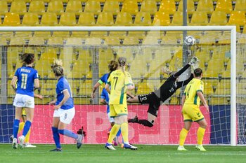 2022-04-08 - Greta Lukjancuke (Lithuania) 
does not grab the ball and Valentina Cernoia (Italy) scores the 4-0 goal with freekick - QUALIFICAZIONI MONDIALI 2023 - ITALIA FEMMINILE VS LITUANIA - FIFA WORLD CUP - SOCCER