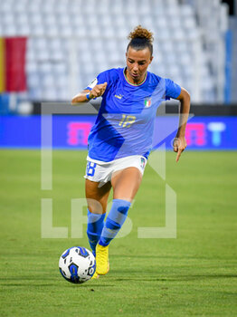 2022-09-06 - Italy's Arianna Caruso portrait in action - WORLD CUP 2023 QUALIFIERS - ITALY WOMEN VS ROMANIA - FIFA WORLD CUP - SOCCER