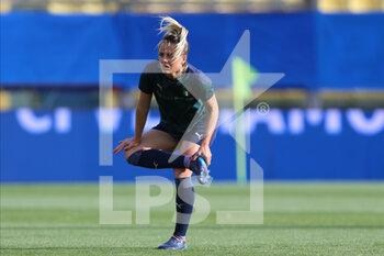 2022-04-07 - Martina Rosucci of ITALY WOMEN in action during the training session at Ennio Tardini on April 7, 2022 in Parma, Italy. - 2023 WOMEN'S WORLD CUP - PRESS CONFERENCE AND TRAINING PRIOR THE ITALY VS LITUANIA QUALIFICATION MATCH - FIFA WORLD CUP - SOCCER