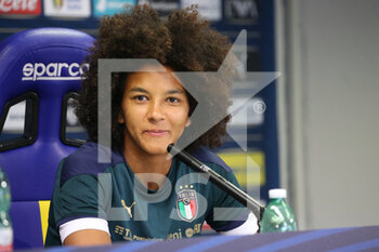 2022-04-07 - Sara Gama of ITALY WOMEN during the Press Conference at Ennio Tardini on April 7, 2022 in Parma, Italy. - 2023 WOMEN'S WORLD CUP - PRESS CONFERENCE AND TRAINING PRIOR THE ITALY VS LITUANIA QUALIFICATION MATCH - FIFA WORLD CUP - SOCCER