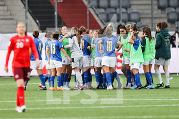 2022-04-12 - 12.04.2022, Thun, Stockhorn Arena, FIFA Women's World Cup 2023 Qualifiers: Switzerland - Italy,12.04.2022, Thun, Stockhorn Arena, FIFA Women's World Cup 2023 Qualifiers: Switzerland - Italy, team italy after the win over Switzerland - FIFA WOMEN'S WORLD CUP 2023 QUALIFIERS: SWITZERLAND - ITALY - FIFA WORLD CUP - SOCCER