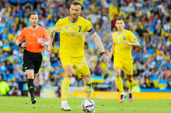 2022-06-01 - Andriy Yarmolenko of Ukraine during the FIFA World Cup 2022, Qualifiers Play-off football match between Scotland and Ukraine on June 1, 2022 at Hampden Park in Glasgow, Scotland - FOOTBALL - WORLD CUP 2022 - QUALIFIERS - PLAY OFF - SCOTLAND V UKRAINE - FIFA WORLD CUP - SOCCER