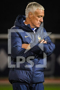 2022-11-14 - Didier DESCHAMPS of France during the training of the French team, preparation for the 2022 World Cup in Qatar, on November 14, 2022 at Centre National du Football in Clairefontaine-en-Yvelines, France - FOOTBALL - WORLD CUP 2022 - TRAINING OF THE FRENCH TEAM - FIFA WORLD CUP - SOCCER