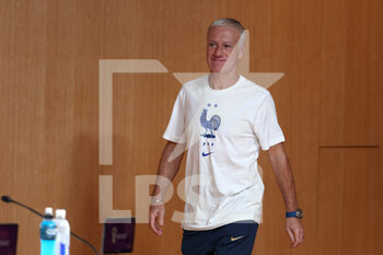 2022-11-21 - Head Coach of France Didier Deschamps arrives at the France Press Conference at Main Media Center during the FIFA World Cup 2022 on November 21, 2022 in Doha, Qatar - FOOTBALL - WORLD CUP 2022 - MISCS - FIFA WORLD CUP - SOCCER