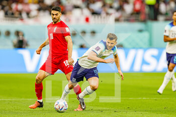 21/11/2022 - Mason Mount (19) of England is brought down by Majid Hosseini (19) of Iran during the FIFA World Cup 2022, Group B football match between England and Iran on November 21, 2022 at Khalifa International Stadium in Doha, Qatar - FOOTBALL - WORLD CUP 2022 - ENGLAND V IRAN - FIFA MONDIALI - CALCIO